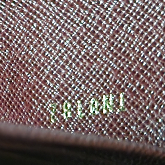 Authentic Louis Vuitton Monogram Idylle Pattern Sarah Wallet ( Mini Lin) - Picture 4 of 14